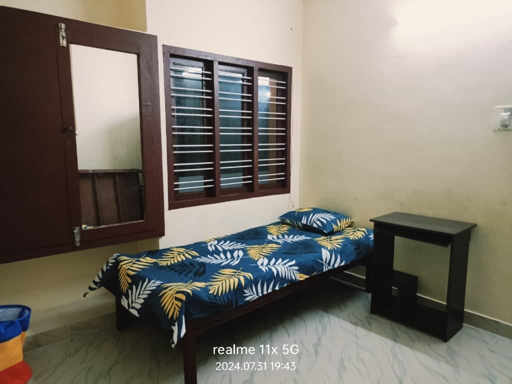 Best Coliving & Men's PG near Technopark & Prime City Hubs: Connectivity, Amenities & Fast Wi-Fi